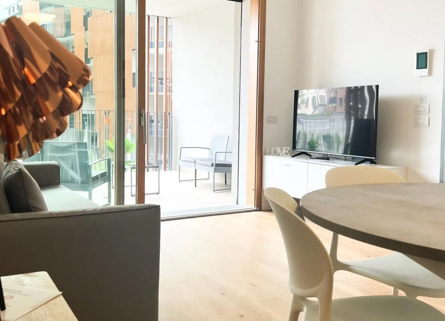 Comecasa Modern Terraced & Palestra Apartment Milan