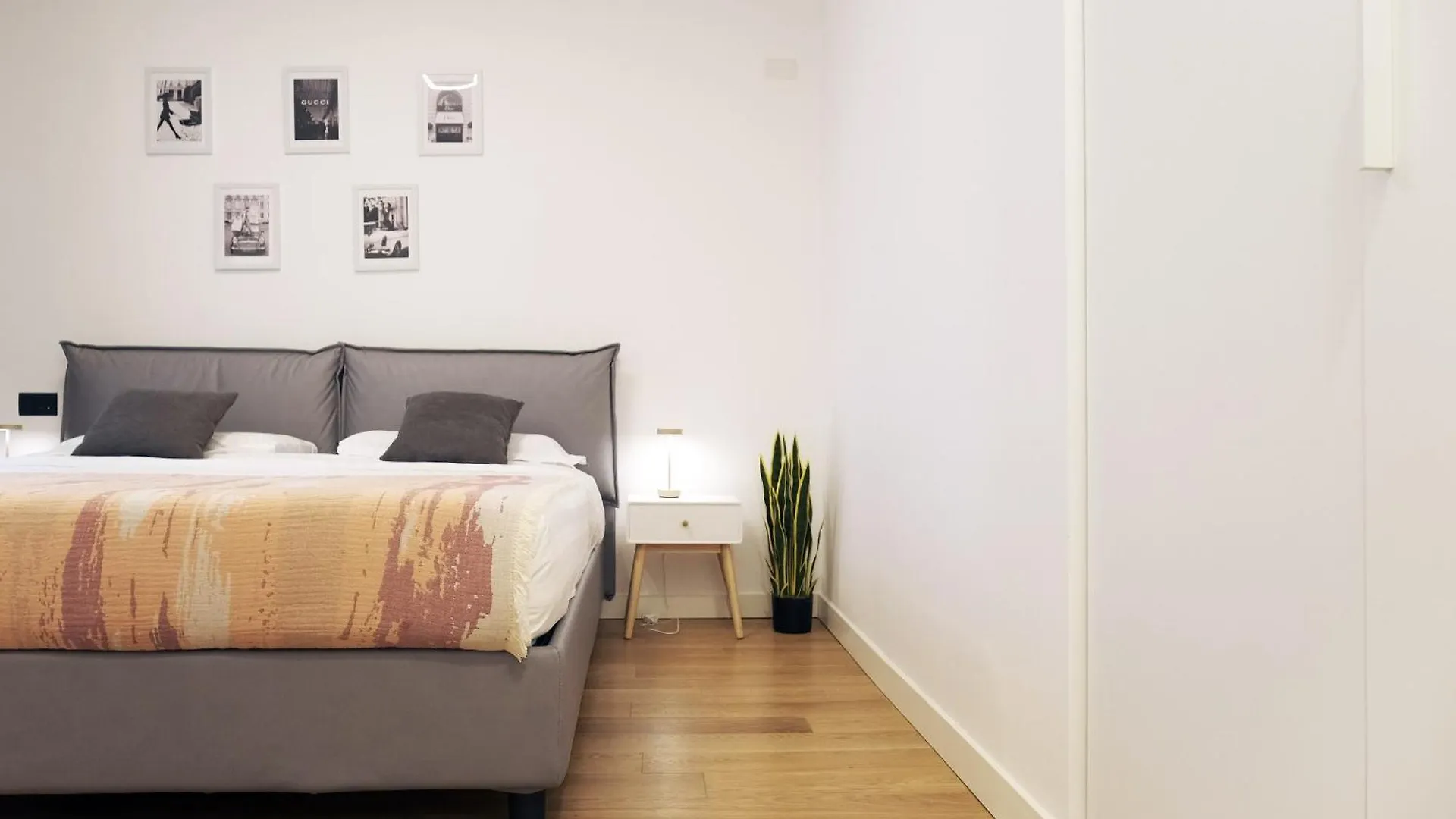 Comecasa Modern Terraced & Palestra Apartment Milan