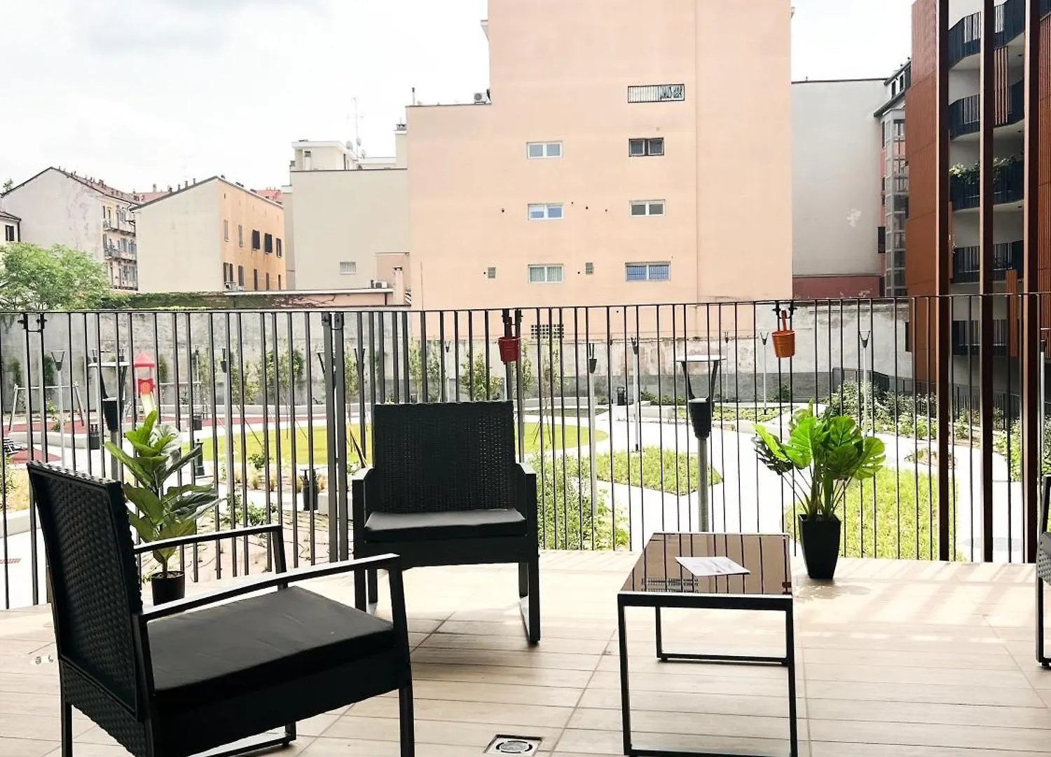 Comecasa Modern Terraced & Palestra Apartment Milan Italy
