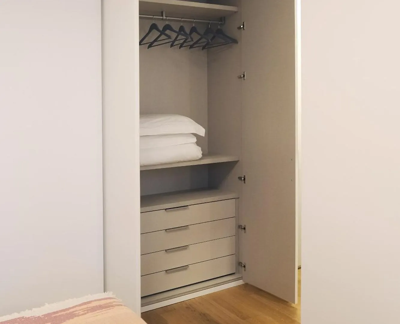 Comecasa Modern Terraced & Palestra Apartment Milan
